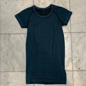 Lululemon shirt